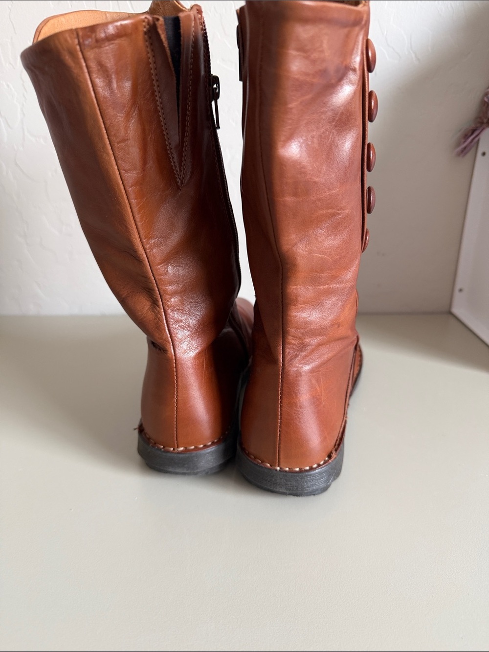 Miz Mooz Petrillo Leather Button Boot in Brandy New Size EU 39 US 8.5 MSRP $220 - Picture 4 of 11